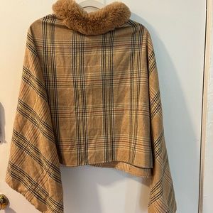 Sweater/Poncho with Fur Collar